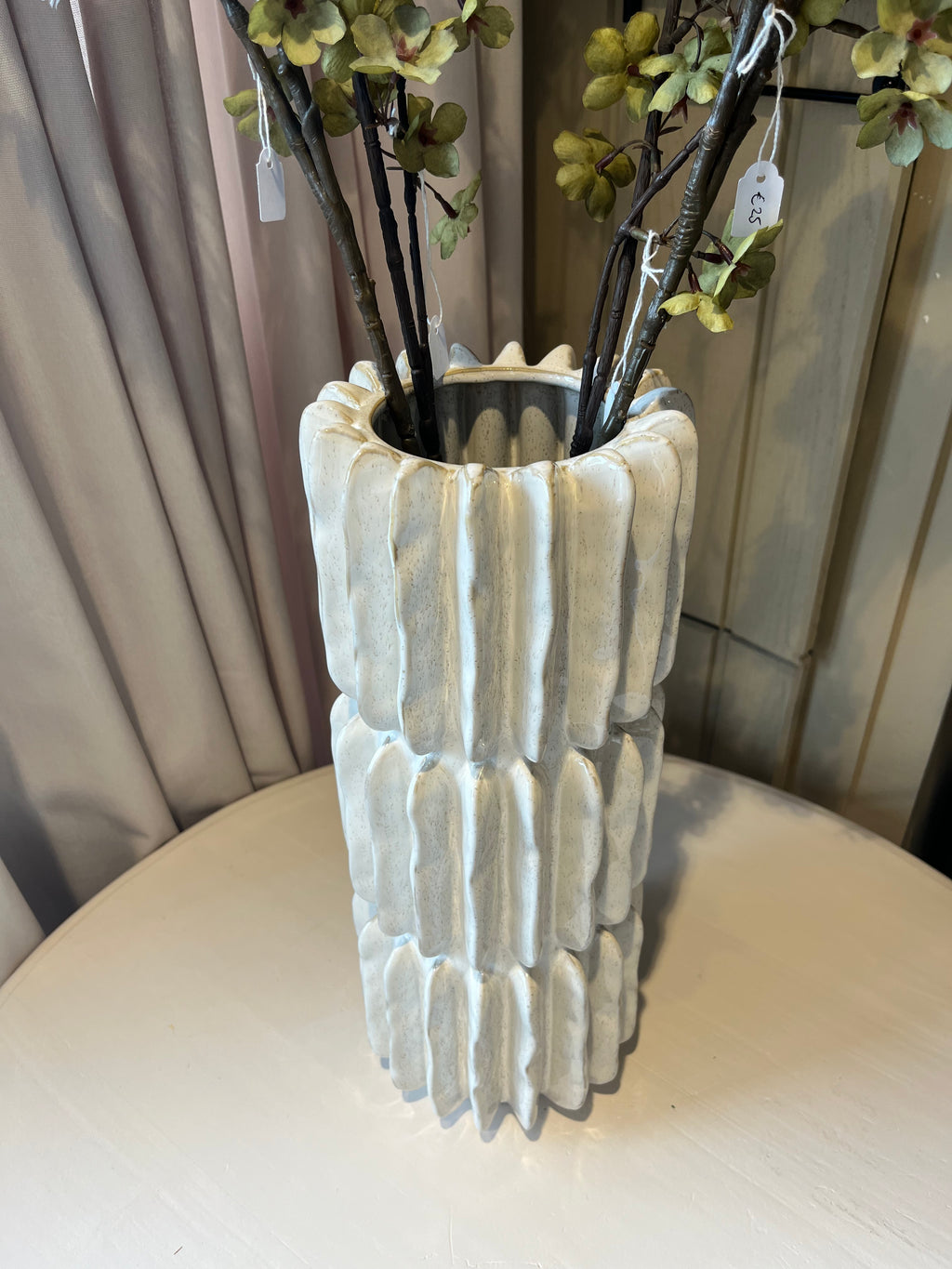 Vaas Ridges - Ivory